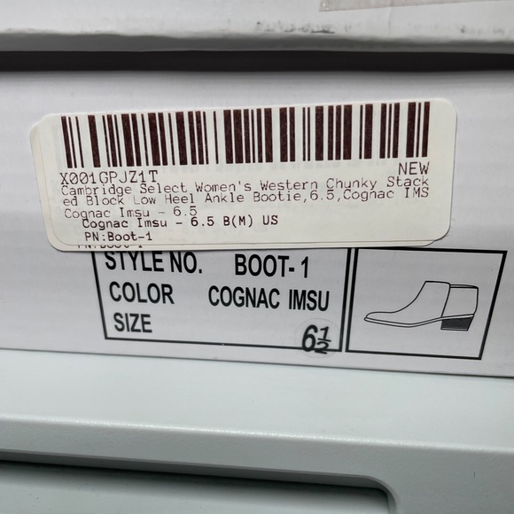 NEW! 6.5 Cambridge Select Women's Western Chunky Low Heel Ankle Bootie - Picture 3 of 6